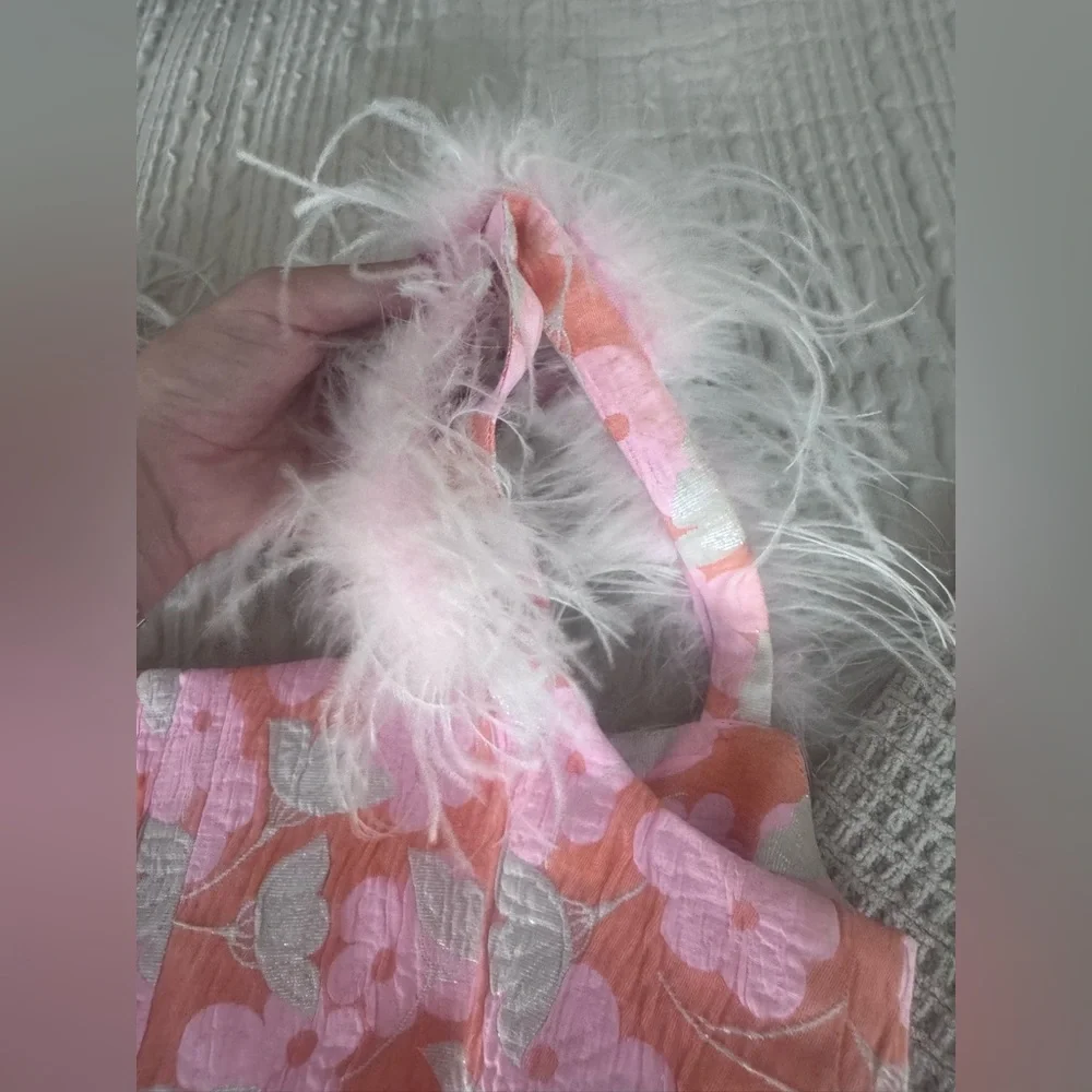 Andreeva Feather Top💕 - Picture 2 of 7